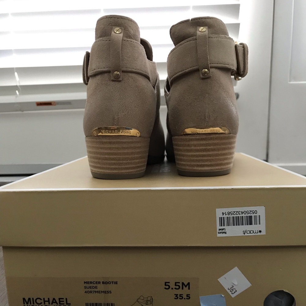 Michael Kors Ankle Boots - Picture 3 of 4
